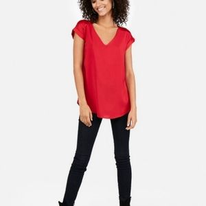 Express red Gramercy tee
